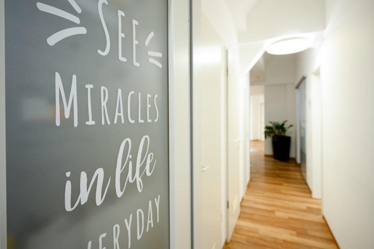 Foliendruck Werbetechnik Glasdekorfolie