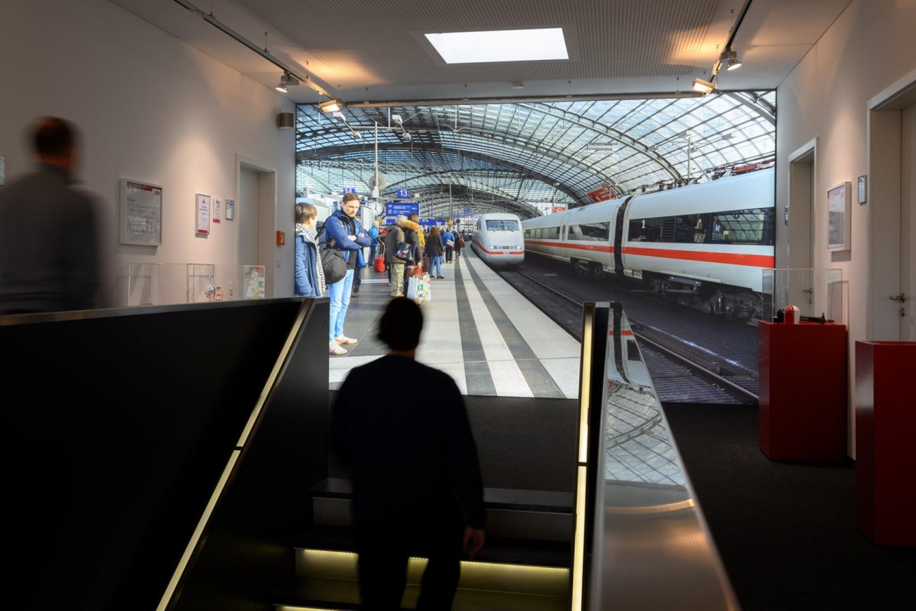 Leuchtrahmen im Treppenhaus