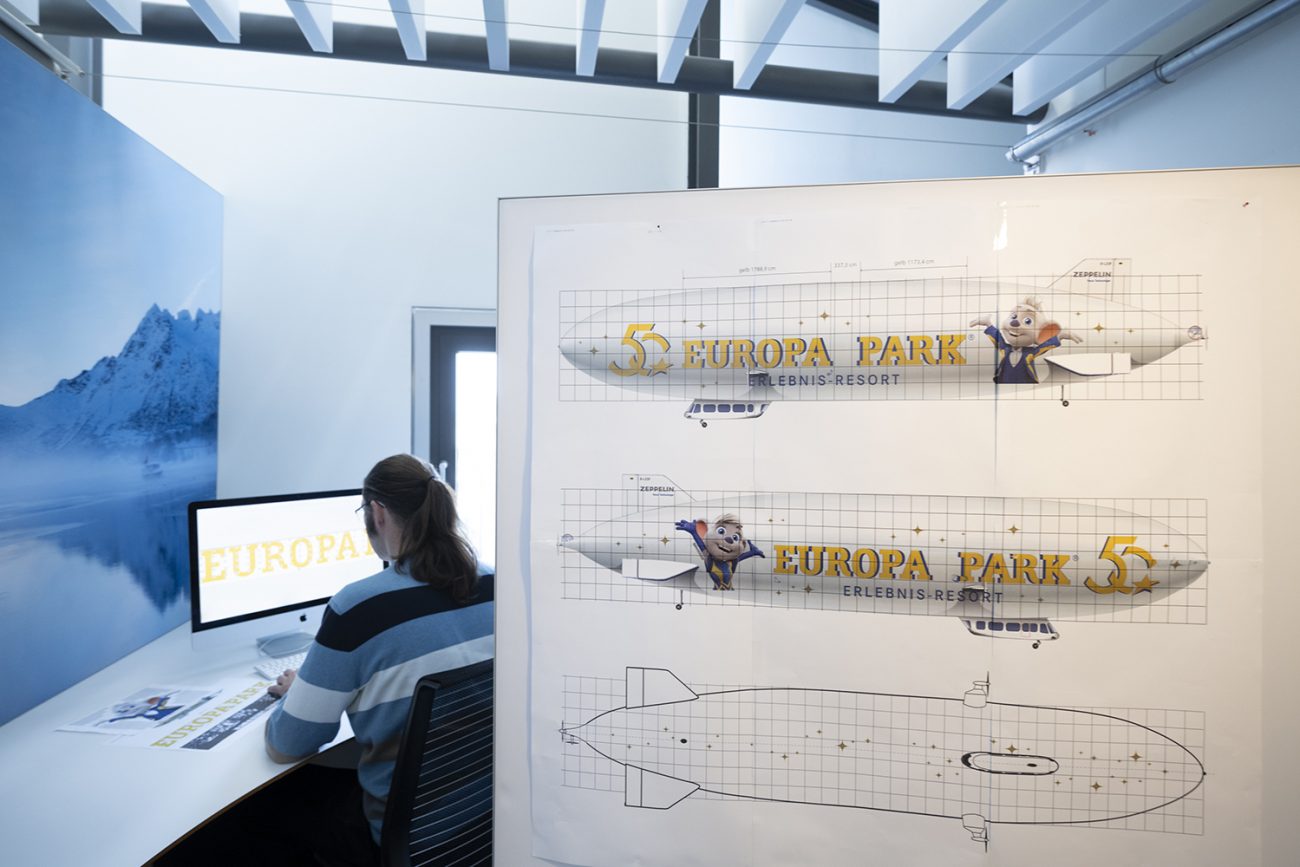 Zeppelin Beklebung Planung